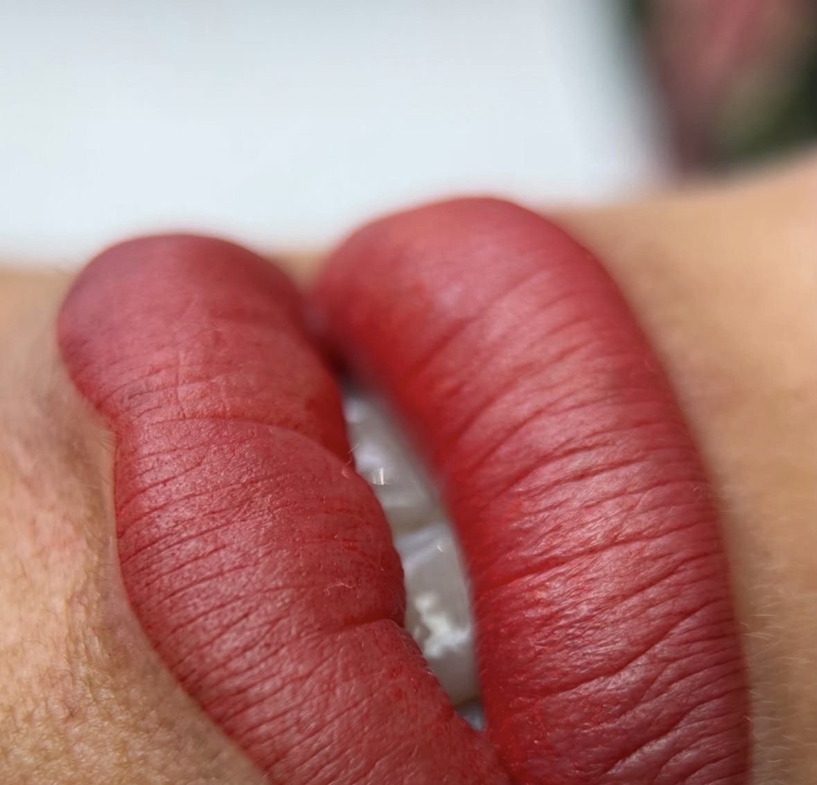 Micropigmentación de labios con efecto mate en Terrassa